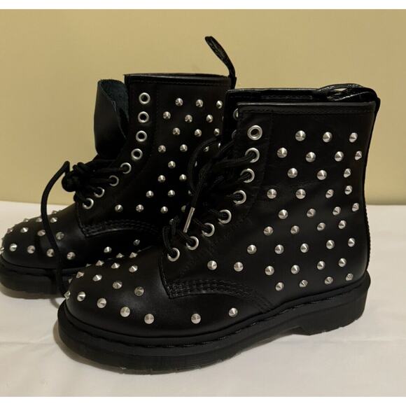Dr. Martens Unisex Biker Combat Stud Wanama New! US M 4 EU...